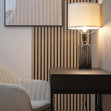 Wroclavia Dyrekcyjna By Renters Wrocław