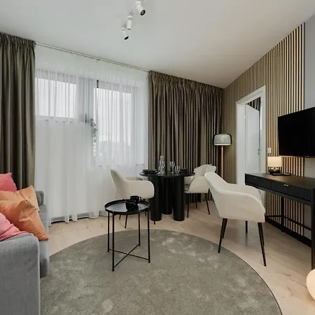 Wroclavia Dyrekcyjna By Renters *