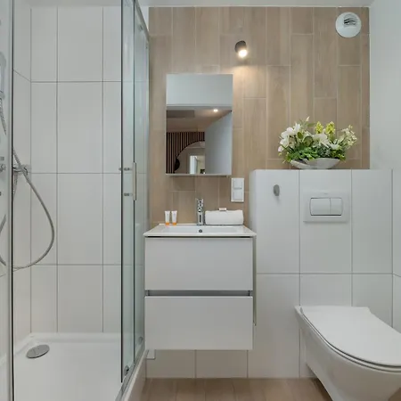 Wroclavia Dyrekcyjna By Renters *