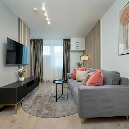Wroclavia Dyrekcyjna By Renters Breslau